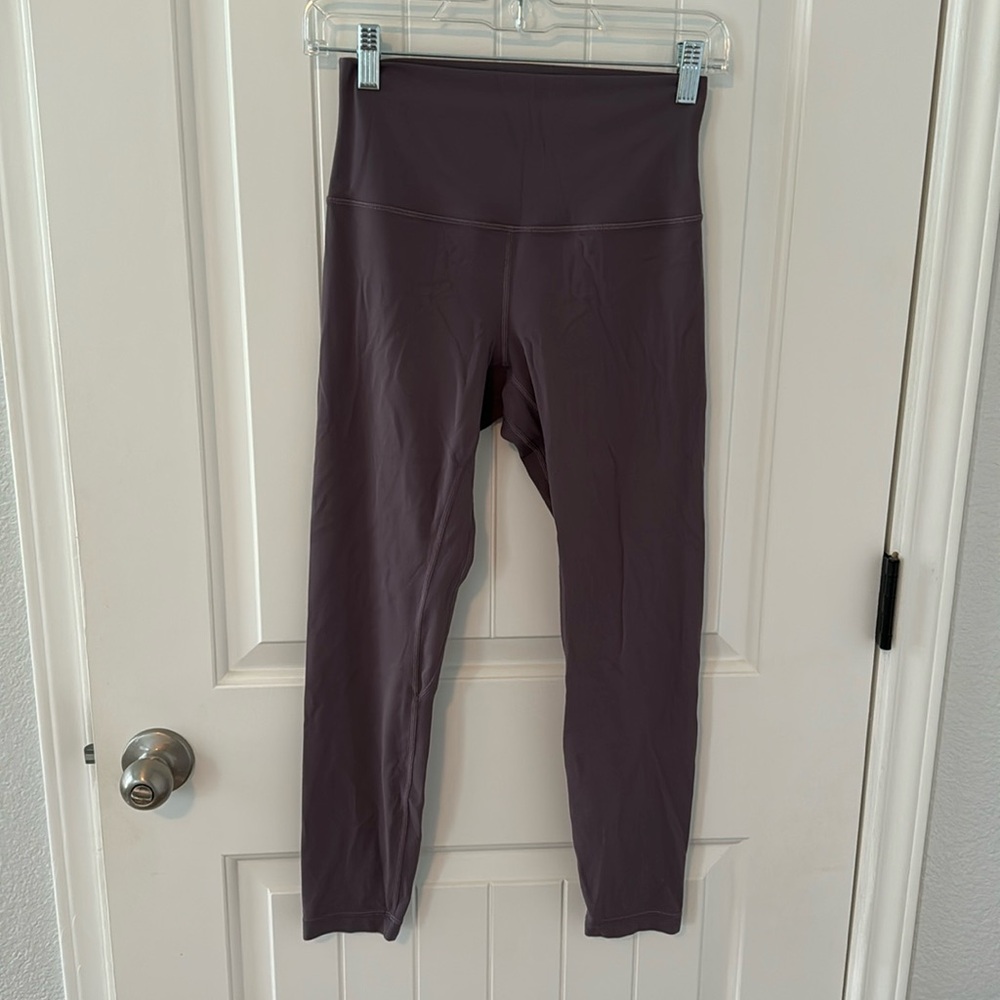 Align lululemon leggings 28”